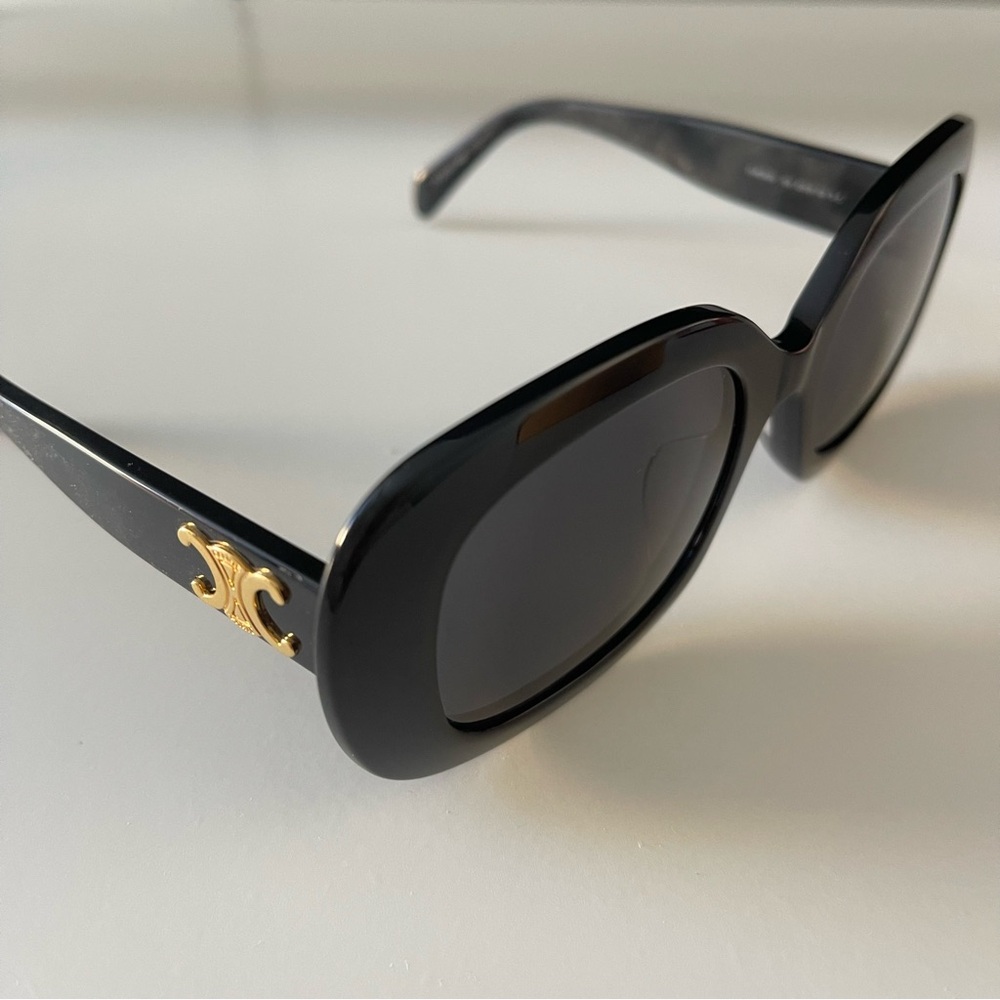 New Celine CL40262U sunglasses
